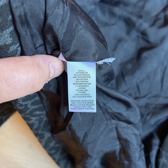 LOFT Black Patterned Women's Blazer - size 4 - Picture 4 of 4